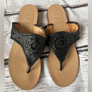 Jack Rogers black flat thong sandal Size 8